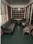 Off-street parking, family and pet friendly, fenced in yard, WiFi, self check-in - พร้อมWifi