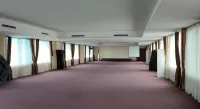 Raz Hotel & Convention Medan - Bintang 2