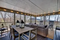 Charming Cashiers Cottage with View of Chimney Rock Adjoining High Hampton - Homestays