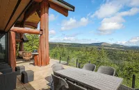 Luxurious Mountain View Paradise with Hot Tub