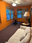 Renewing License: Temporarily No Vacancy- Do Not Auto Book3 Br Rambler Home - - 3-Star