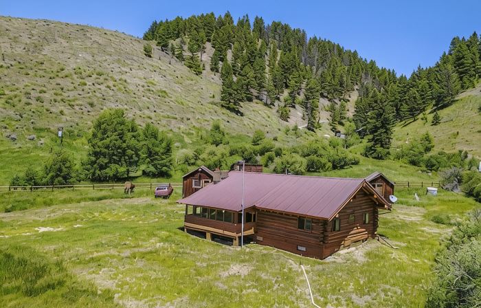 Montana Hideaway on the Madison River