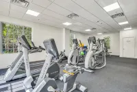 Mariner’s Club, Key Largo Home!!! 4Bedroom 4Bathroom Tropical Oasis - نادي رياضي