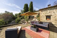 Charming villa in Chianni,Pool,garden, A/C, Pergola for al fresco dining,sleep 9 - 무료 와이파이