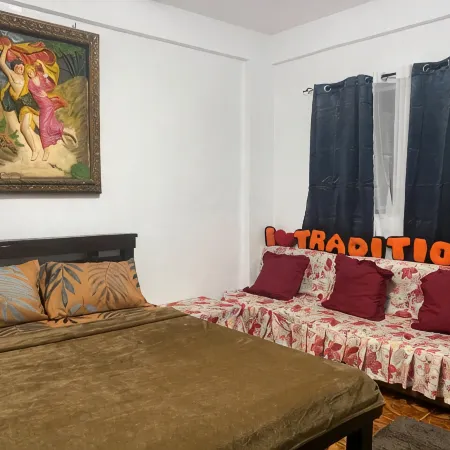 Alona's Traditional Filipino Home Near 100 Islands Wharf