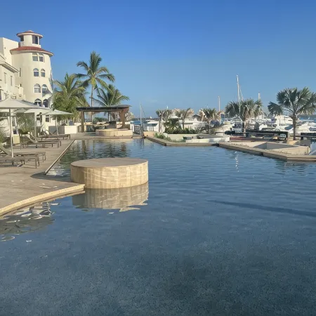 Amazing Vista Coral Condo