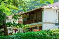 Casa Uno, Beachfront in Lovely Playa Ocotal. Hotels in 