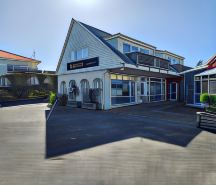 U Studios Paraparaumu, SureStay Collection by BW