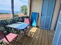 Panoramic Ocean View, Beach 300 Meters Away, Pool, Renovated Air-Conditioned Studio, les Issambres - Apartments