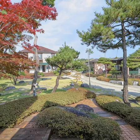Gangneung Way to Gyeongpodae Pension Отели рядом с достопримечательностью «Павильон Кёнподэ»