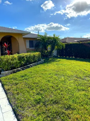 Heated pool, walk/bike to beach, kid & pet friendly - 4-Star