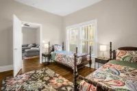 Charming 3BR/2BA Sleeps 6 in Graham, NC has everything you need! - 4-stjärniga