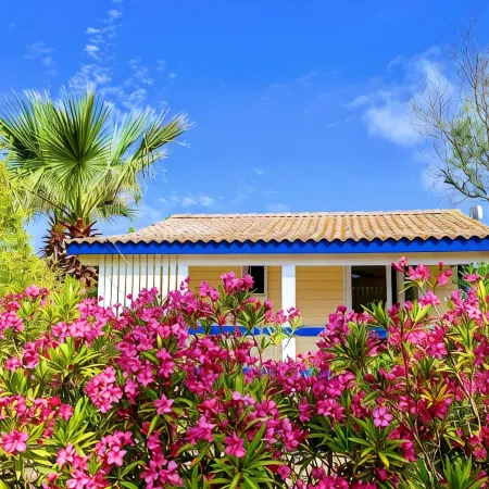 Camping Hameau Des Cannisses