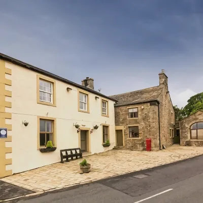 The Red Pump Inn Hotels near Clitheroe Castle
