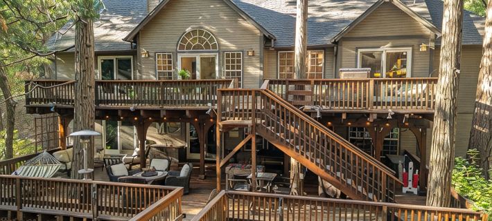 Large 2 Story Home; Walk 2Lake, Enclosed Backyd w Running Stream; Dog Friendly! Hotels in Lake Arrowhead