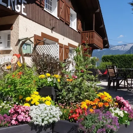 Auberge du Fraizier Отели в г. Тон