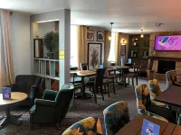 The Crown Hotel - parking