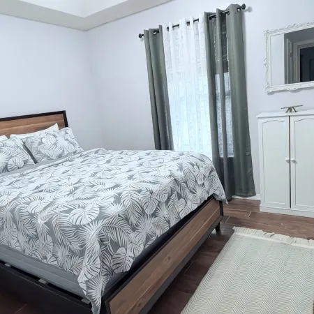 3 Bedroom with WiFi and AC in Weslaco
