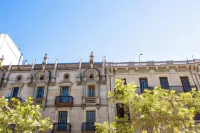 Hostal Boutique Khronos - parking