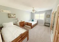 Luxe 5BR Family Retreat, Minutes From TAMU - 4 étoiles