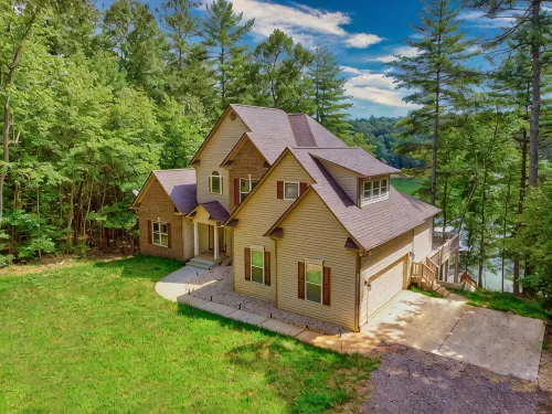 7 Bedroom! Amazing Lake House, Private Dock & Jet Ski Pads, Kids Dream Game Room