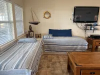 Entire Waterfront Home with 110Ft lighted private Fishing Pier on Galveston Bay! - Wi-Fi