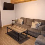 3-bedroom cabin on Lake Erie, second floor balcony and great views of Lale Erie.