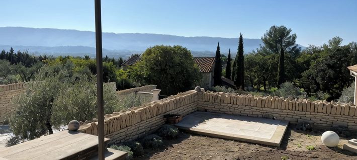 Hamlet house with swimming pool Hotels in Gordes