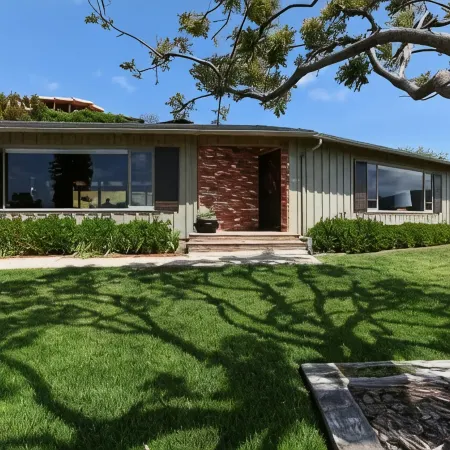 Ocean views, hot tub & pool, walk to beach, restaurants, and more!
