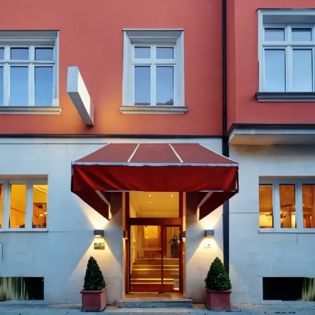 Hotel Adria München