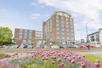 Holiday Inn KENILWORTH - WARWICK by IHG - parkir