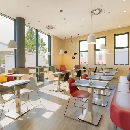 Hotel Campanile Berlin Brandenburg Airport