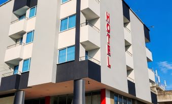 Hotel BE Suites Cali