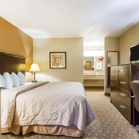 Quality Inn & Suites Greenville I-65