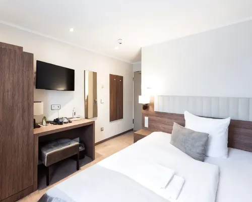 هوتل أرينا آم زو Hotels near نوردِند