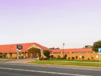 Parkes International فنادق في باركيز
