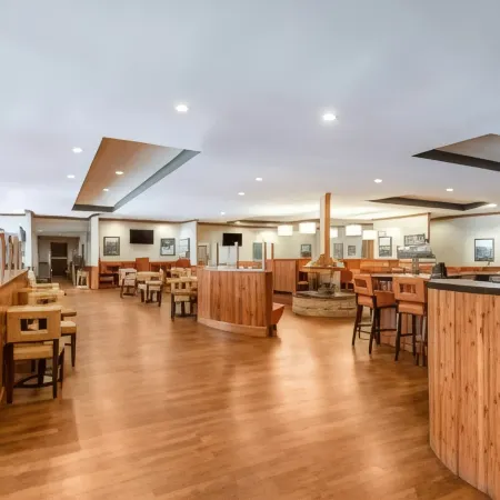 WHITE PEAK HOTEL by IHG
