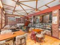 Pahalgam Hotel Riverside Luxury - Breakfast