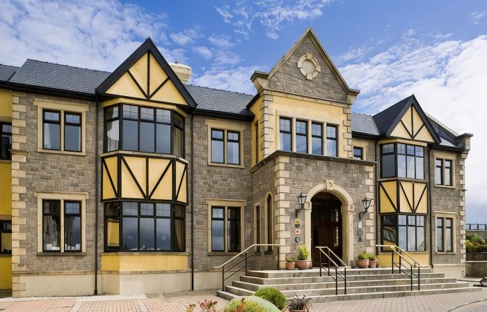 Lahinch Coast Hotel and Suites