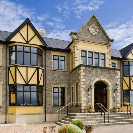 Lahinch Coast Hotel and Suites