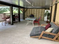 Stilt  home close to MacRaes, city dock, Wild Life Park. - balcony