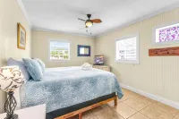TROUT Steps to beach. Lovely two bedroom with screened porch and pool. - 2-Star