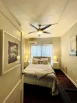 Aparthotel: Lopsy Blue -by Arena/Marshall/Hospital