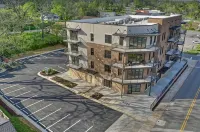 Beautiful condo in downtown Blue Ridge!