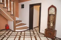 Tyumen Time Hotel - parking