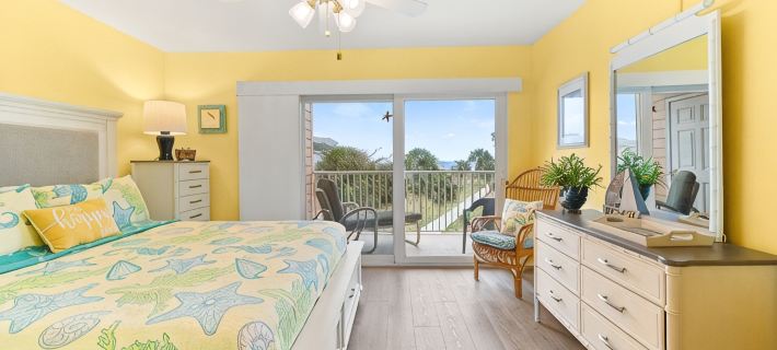 Direct Ocean View! 2 bed/2 bath beach retreat Hotels in St. Augustine Beach