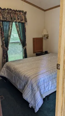 Park model unit #2 for rent by Silver Lake NY - 2 Sao