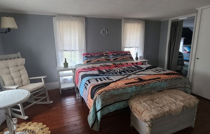 Fully furnished yr round home near Seneca Lake, on Wine trail, Family Friendly
