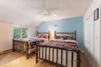 Spacious Home Near Diana's Baths!