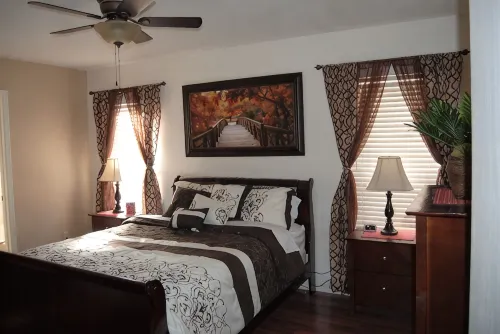Beautiful and Spacious 3 Bedroom Home - Wifi